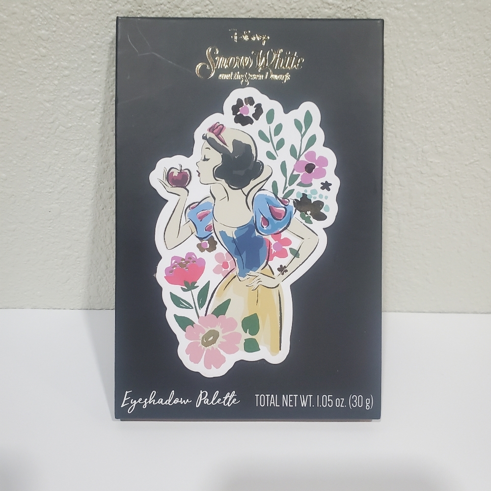 Snow White Adult Eyeshadow Palette 12 colors, FREE Makeup Brush Bag
